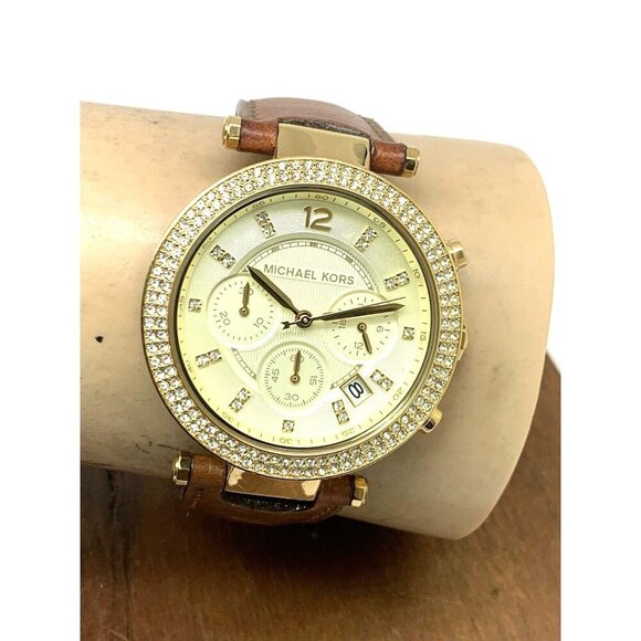 Michael Kors Women's Watch MK2249 Parker Quartz Gold Dial Leather Band 39mm - Picture 10 of 13